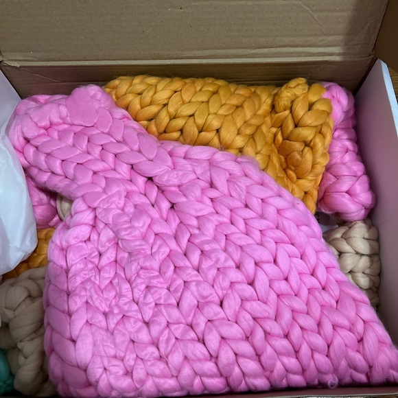 Hope Macaulay Athena Colossal Knit cardigan. Size S/M. - Picture 4 of 4